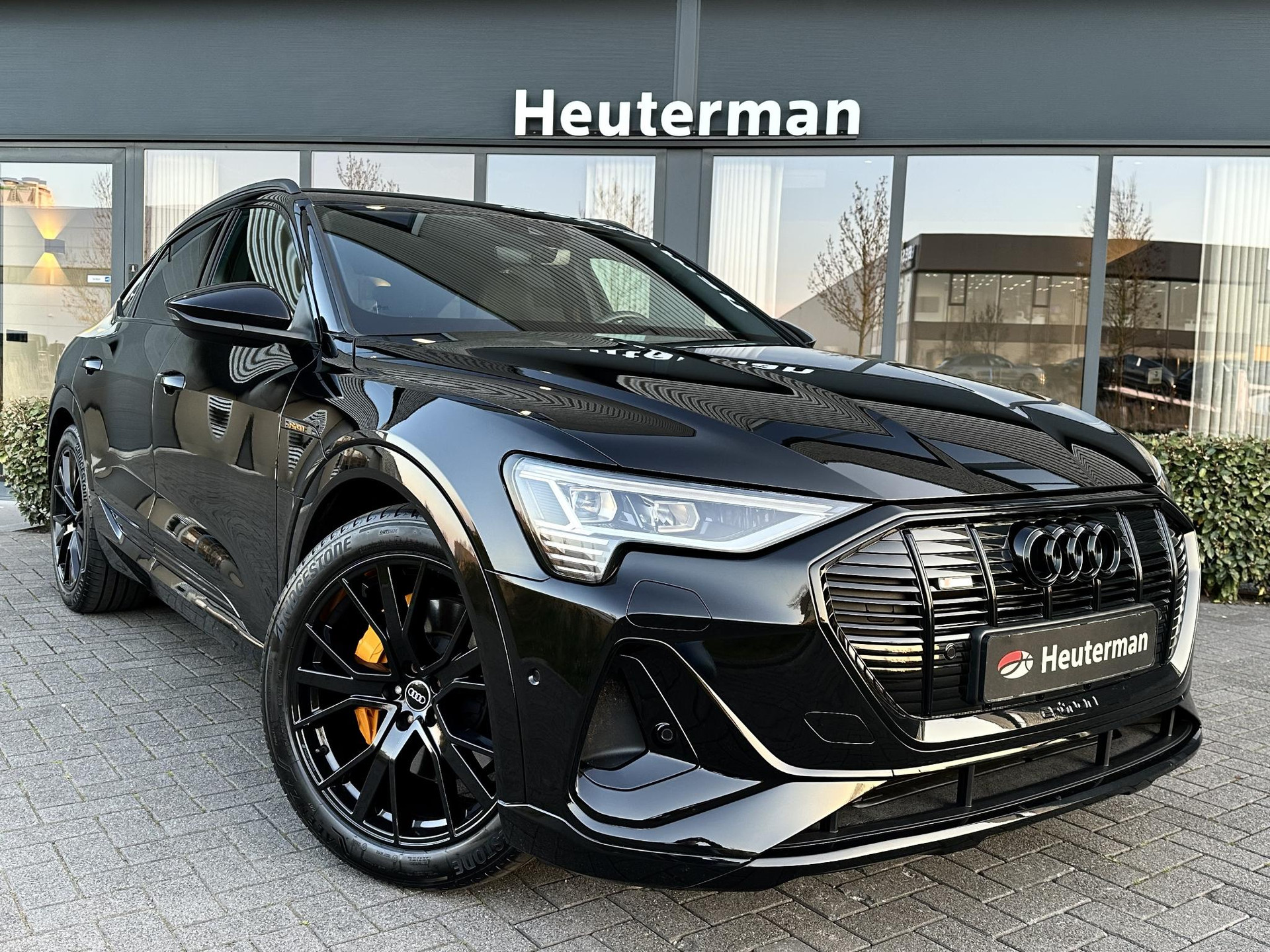43927639